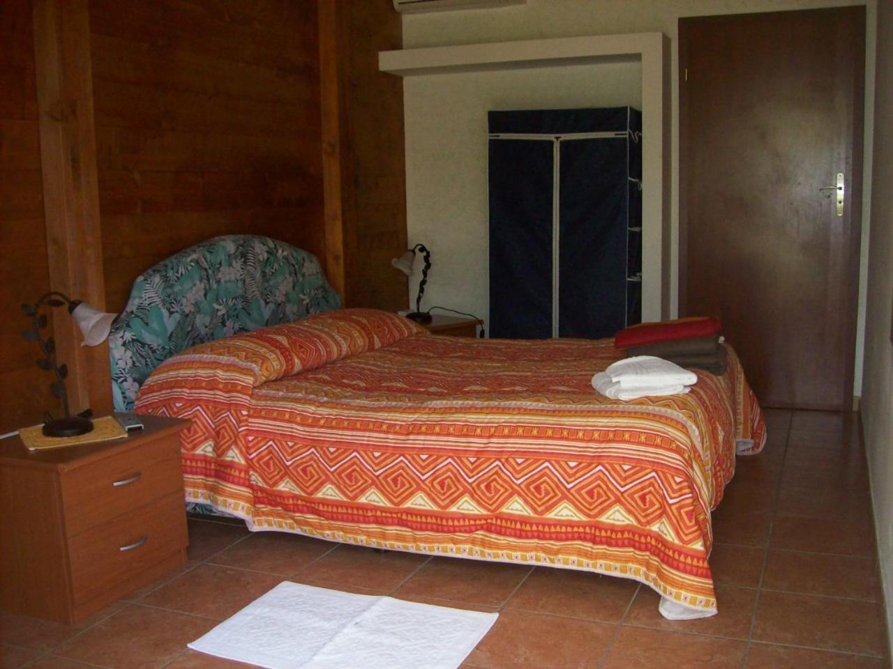 B&B Domo De Pedra Tottubella Eksteriør billede