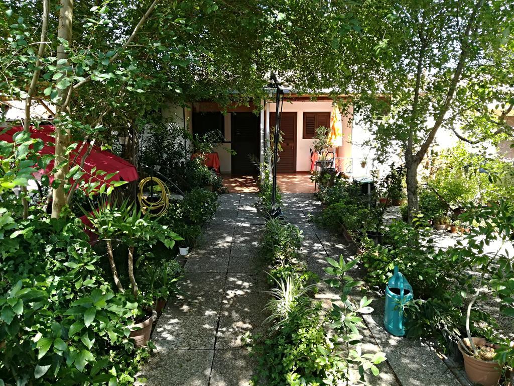 B&B Domo De Pedra Tottubella Eksteriør billede