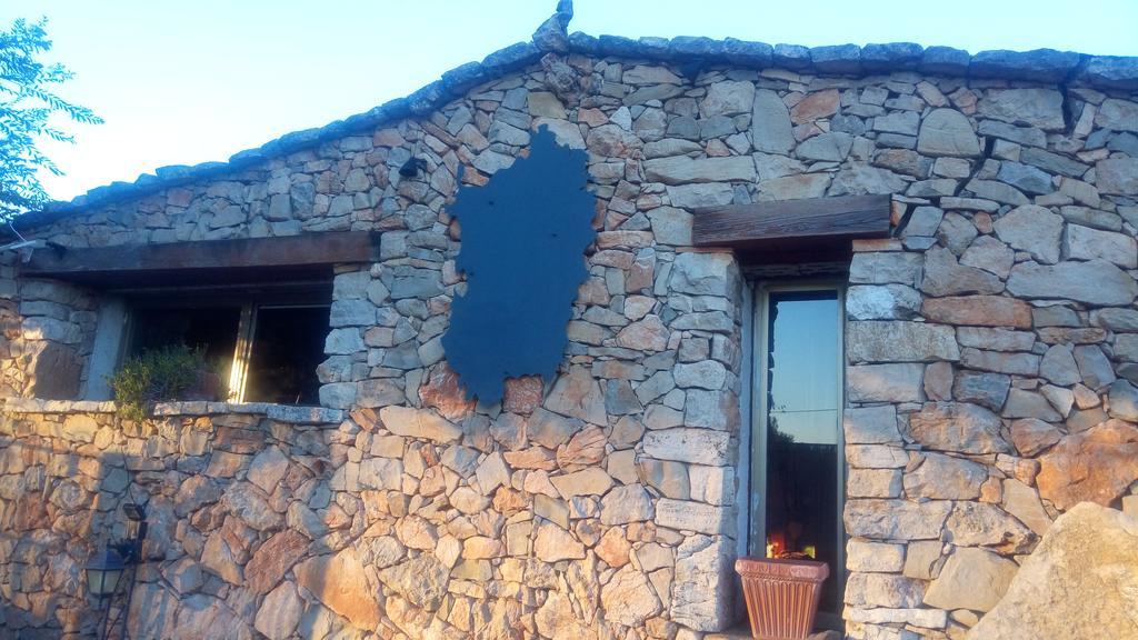B&B Domo De Pedra Tottubella Eksteriør billede